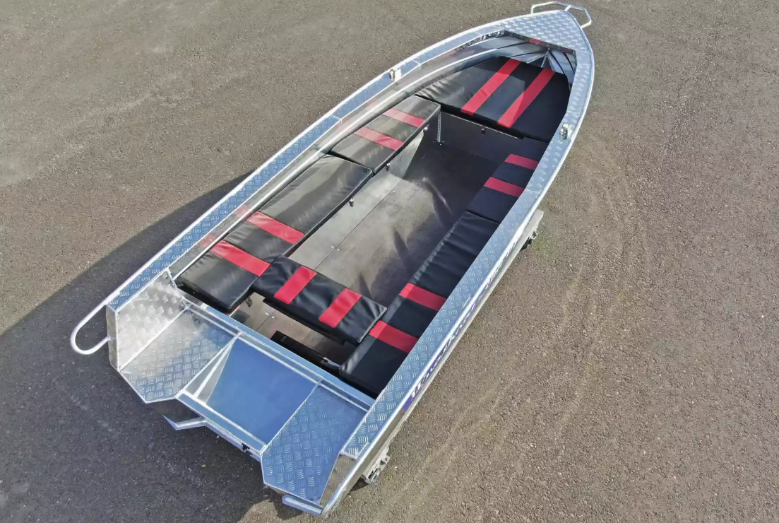Алюминиевая лодка Wyatboat-390РМ увеличенный борт в Обнинске