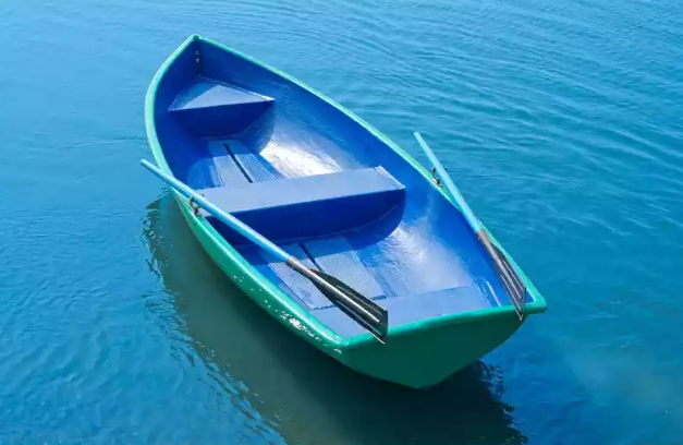 Стеклопластиковая лодка Дельфин в Обнинске