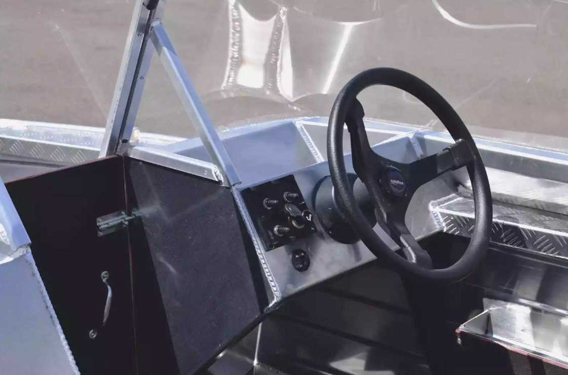 Алюминиевая лодка Wyatboat-390 DCM в Обнинске