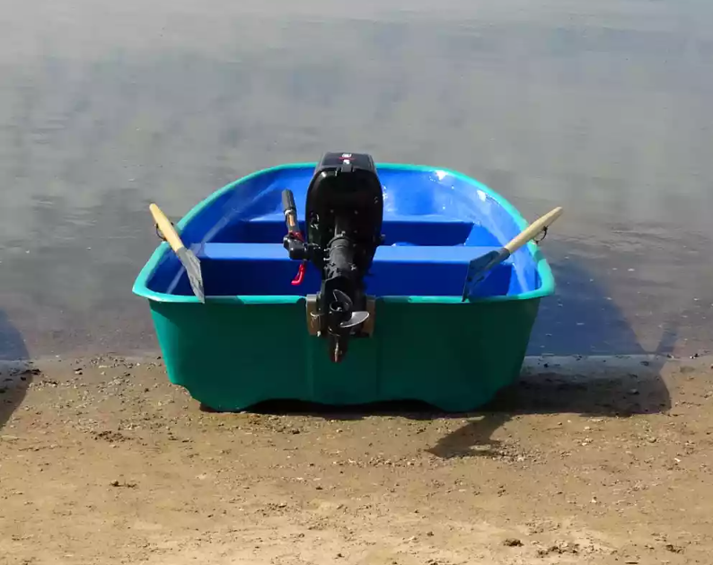 Стеклопластиковая лодка Старт (тримаран) в Обнинске