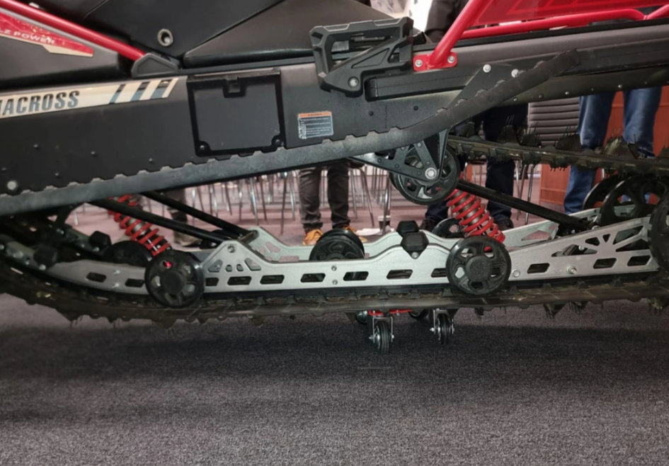 Снегоход AODES Siberiacross 1000 WT 508mm LCD 6.8 в Обнинске