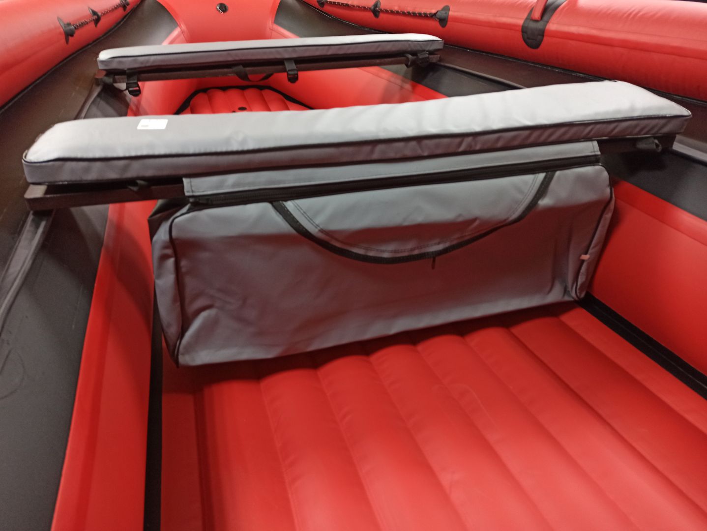 КОМПЛЕКТ МЯГКИХ НАКЛАДОК С СУМКОЙ ДЛЯ ЛОДОК 110Х20 СЕРЫЙ в Обнинске