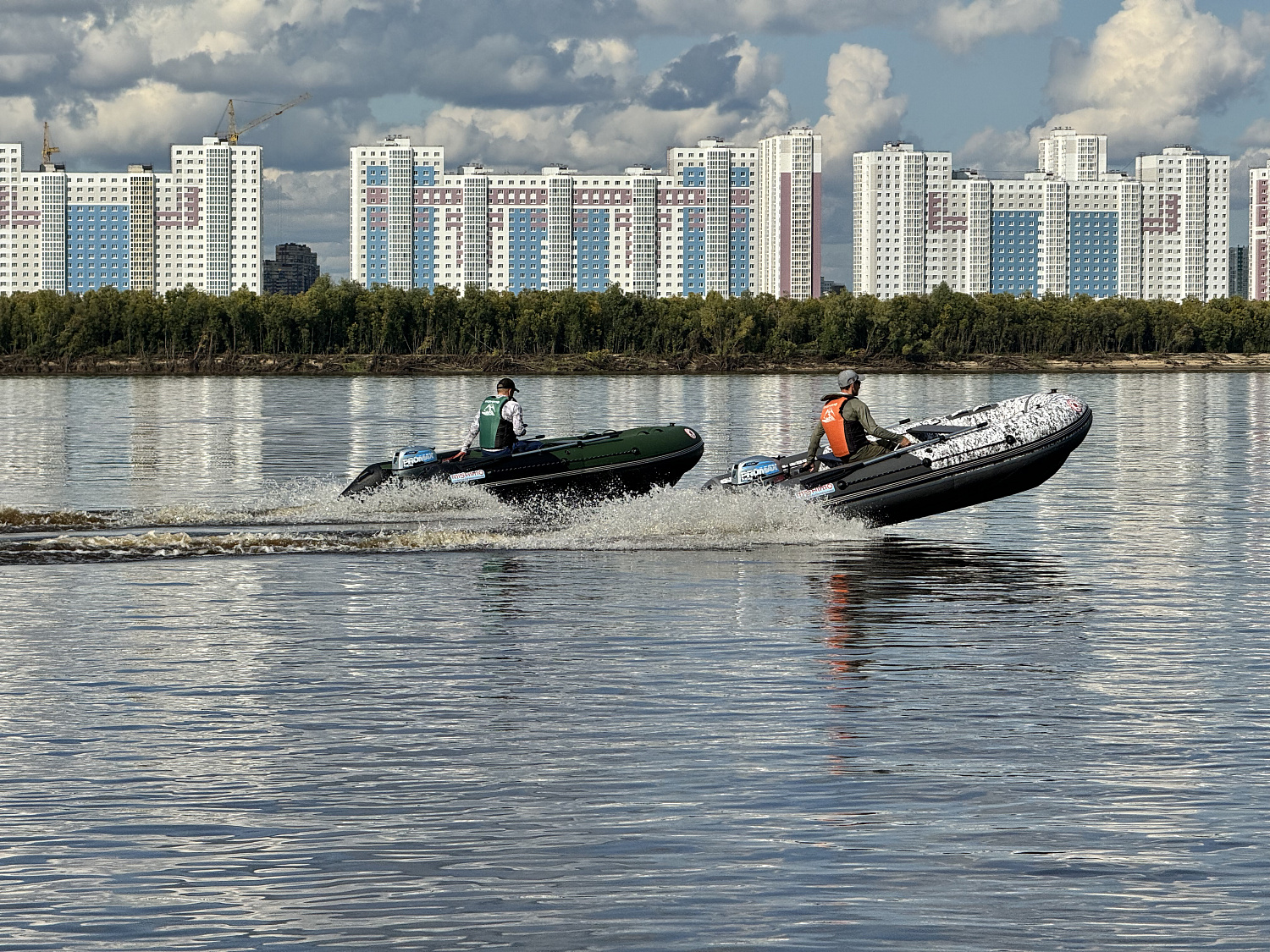 Лодка MISHIMO BIG FLOOR 440 в Обнинске