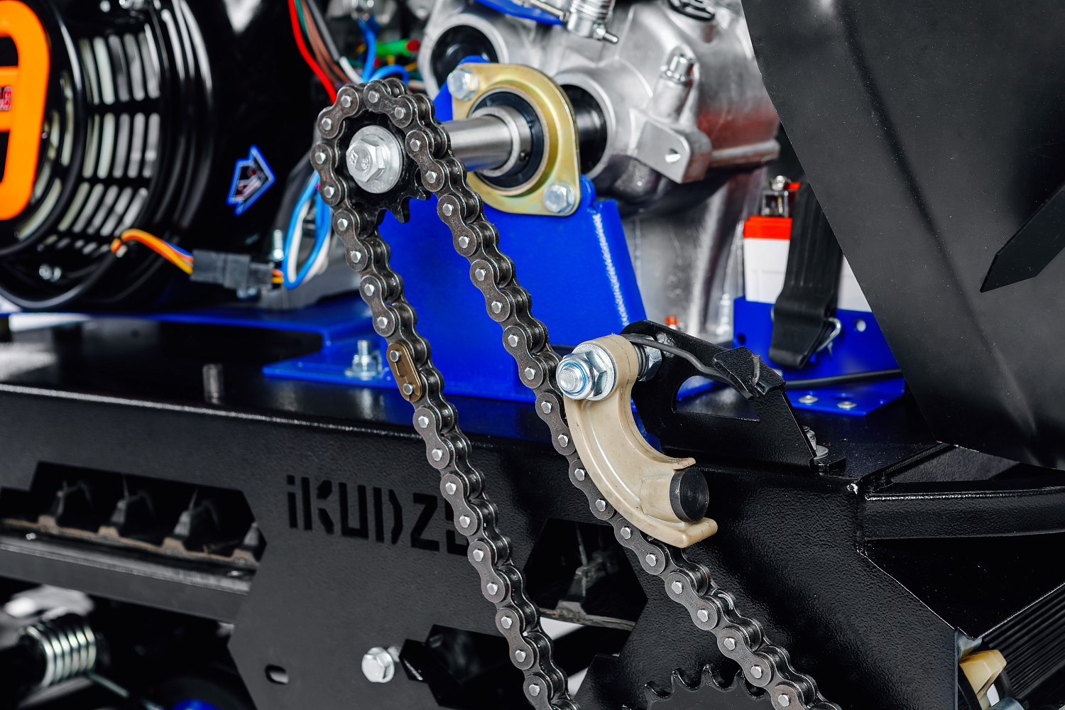 МОТОБУКСИРОВЩИК IKUDZO LONG 2.0 1700/500 EKR15 в Обнинске