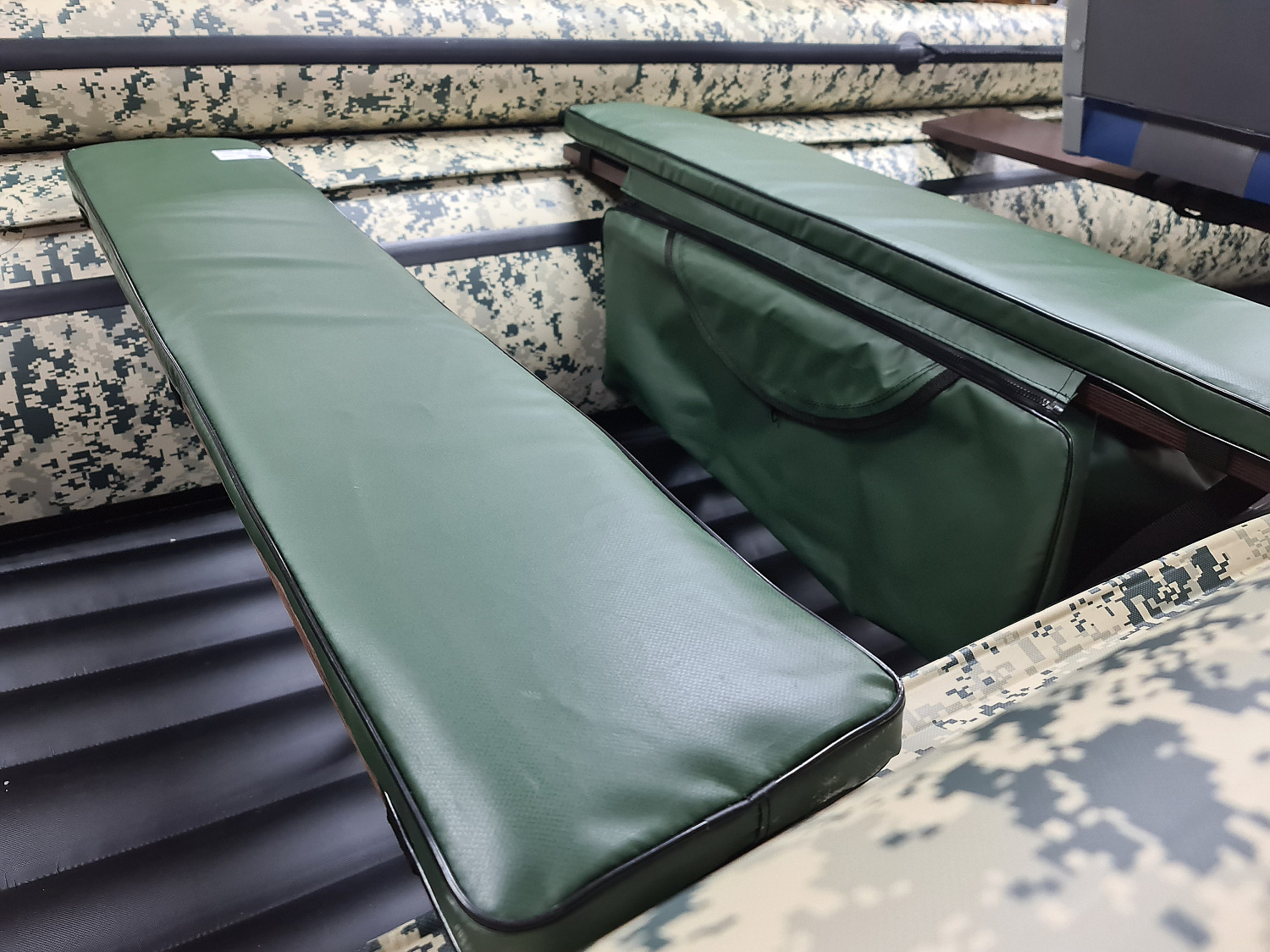 КОМПЛЕКТ МЯГКИХ НАКЛАДОК С СУМКОЙ ДЛЯ ЛОДОК 110Х20 ЗЕЛЕНЫЙ в Обнинске